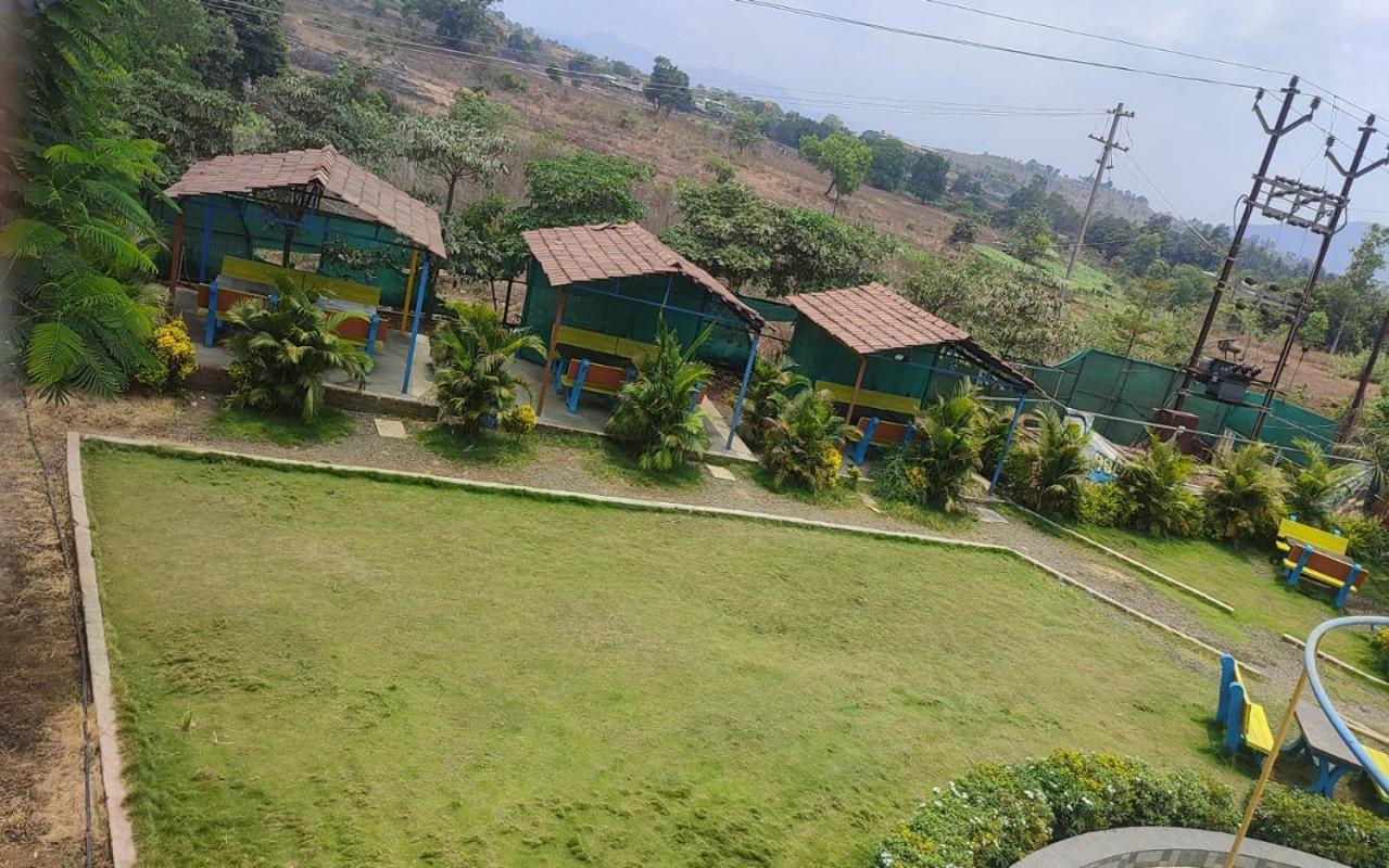 Hotel Metro Palace Resort Karjat Exterior photo